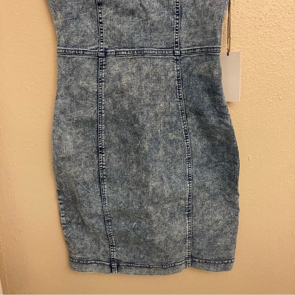Iris Denim Bodycon Dress - Picture 3 of 11